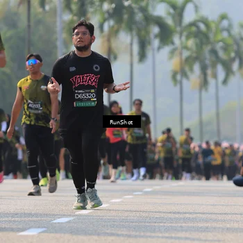 Runner Photo 7010358