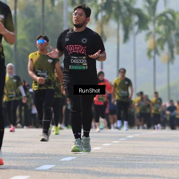 Runner Photo 7010369
