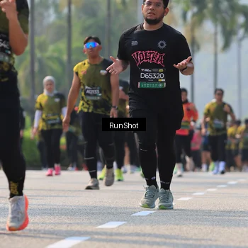 Runner Photo 7010370