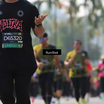 Runner Photo 7010399