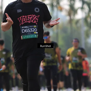 Runner Photo 7010400