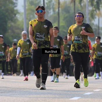 Runner Photo 7010405
