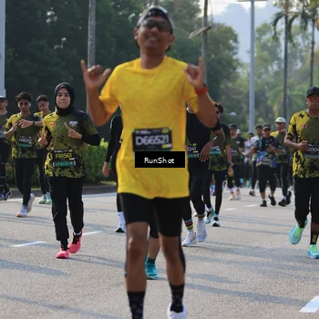 Runner Photo 7010409