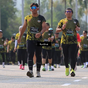 Runner Photo 7010410