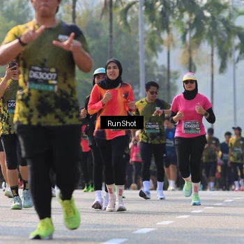 Runner Photo 7010430