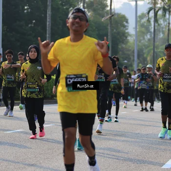 Runner Photo 7010433