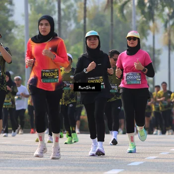 Runner Photo 7010442