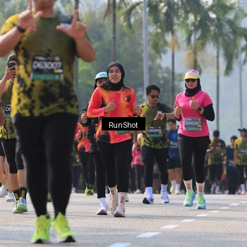 Runner Photo 7010446
