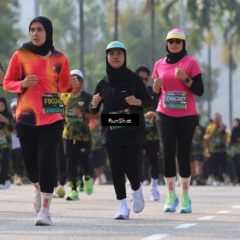 Runner Photo 7010449