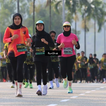 Runner Photo 7010468