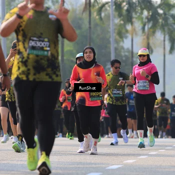 Runner Photo 7010474