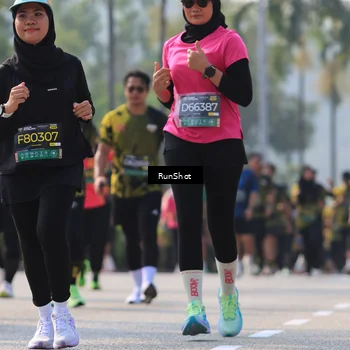 Runner Photo 7010480