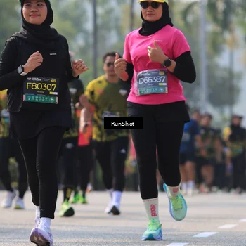 Runner Photo 7010483