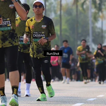 Runner Photo 7010500