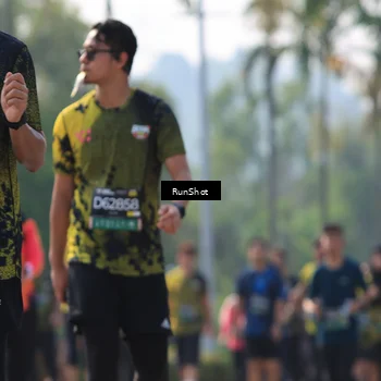Runner Photo 7010518