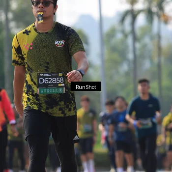 Runner Photo 7010524