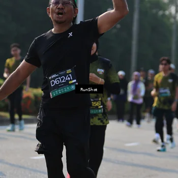 Runner Photo 7010546