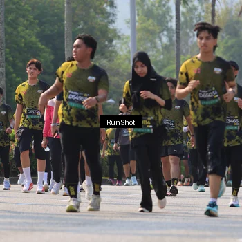 Runner Photo 7010556