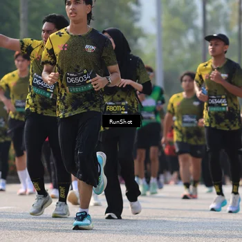 Runner Photo 7010565