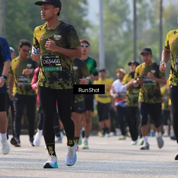 Runner Photo 7010605