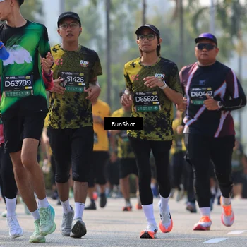 Runner Photo 7010630