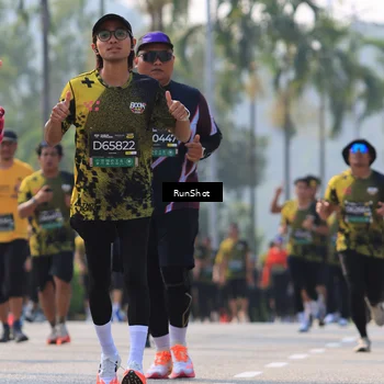 Runner Photo 7010636