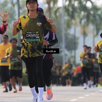 Runner Photo 7010639