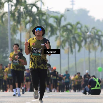 Runner Photo 7010656