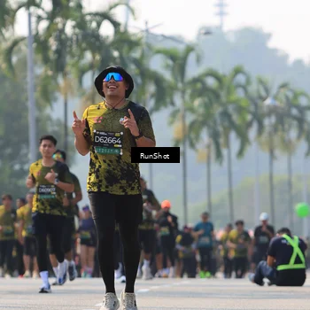 Runner Photo 7010660