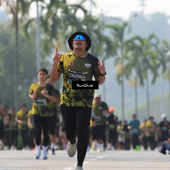 Runner Photo 7010668