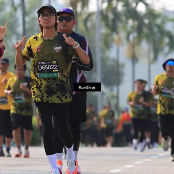 Runner Photo 7010672