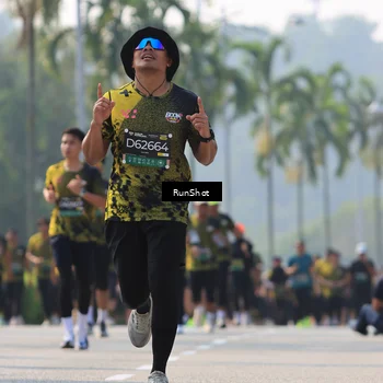 Runner Photo 7010673