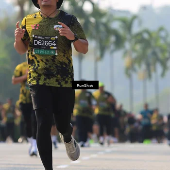 Runner Photo 7010686