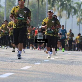 Runner Photo 7010725