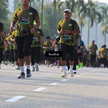 Runner Photo 7010735