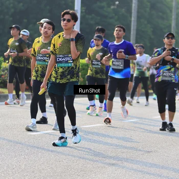 Runner Photo 7010742
