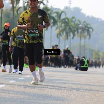 Runner Photo 7010756
