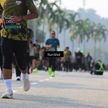 Runner Photo 7010768