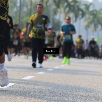 Runner Photo 7010775