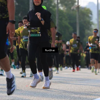 Runner Photo 7010798