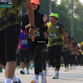 Runner Photo 7010800