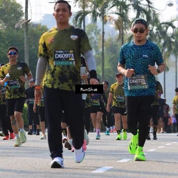 Runner Photo 7010801