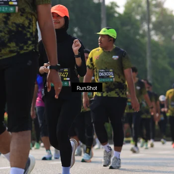 Runner Photo 7010809