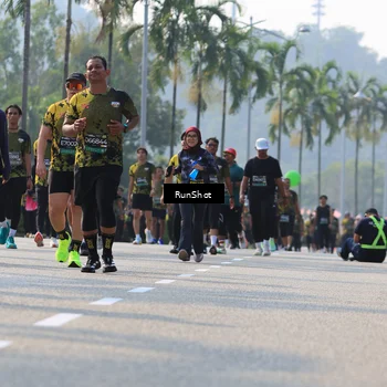 Runner Photo 7010825