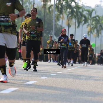 Runner Photo 7010836