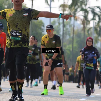 Runner Photo 7010852