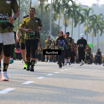 Runner Photo 7010854