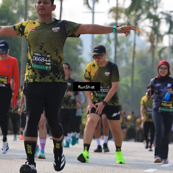 Runner Photo 7010855