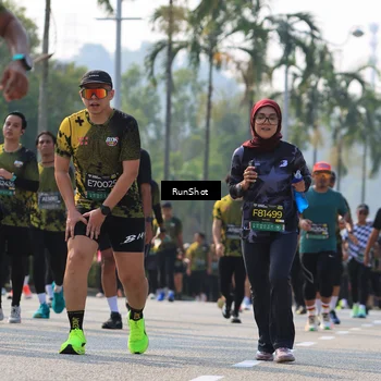 Runner Photo 7010856