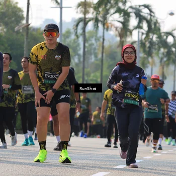 Runner Photo 7010857
